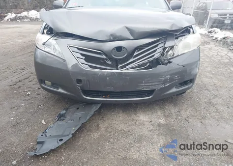 2007 Toyota Camry Xle V6 z USA, uszkodzony, nr VIN JTNBK46K973013305